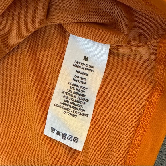 Dynamite Orange Crop Top

#1084 - Picture 4 of 6